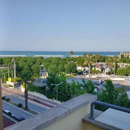Casa Rosa Villa Porto SantʼElpidio Buitenkant foto